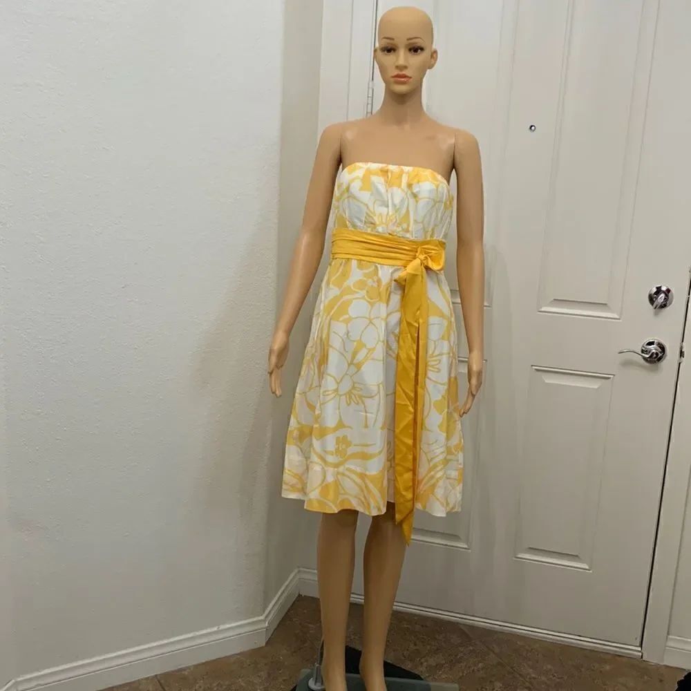 The Limited Size 8 Strapless Yellow White Floral Tie Front Side Zip Midi Dress